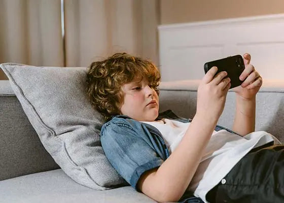 Screen time, phone addiction & mental health: What UK research reveals — and how Lockabox helps to build healthier tech habits