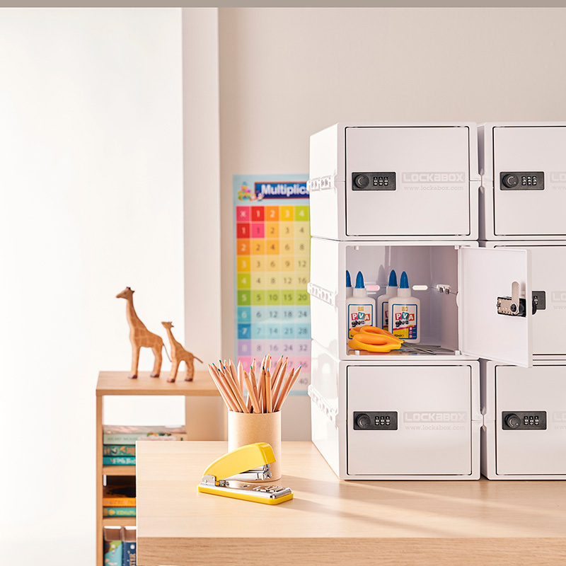 Lockabox-Mini-One-Plinth-Crystal-Square